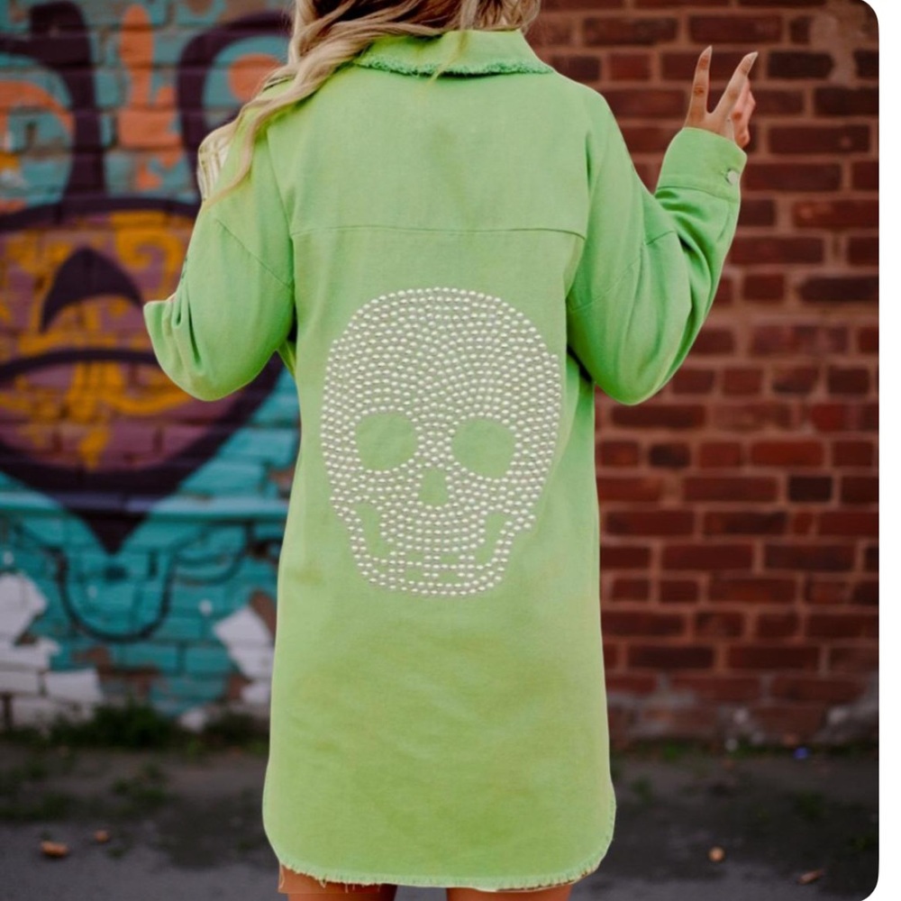 Studded Skull Raw Edge Shacket / Dress Denim Size Large NWT